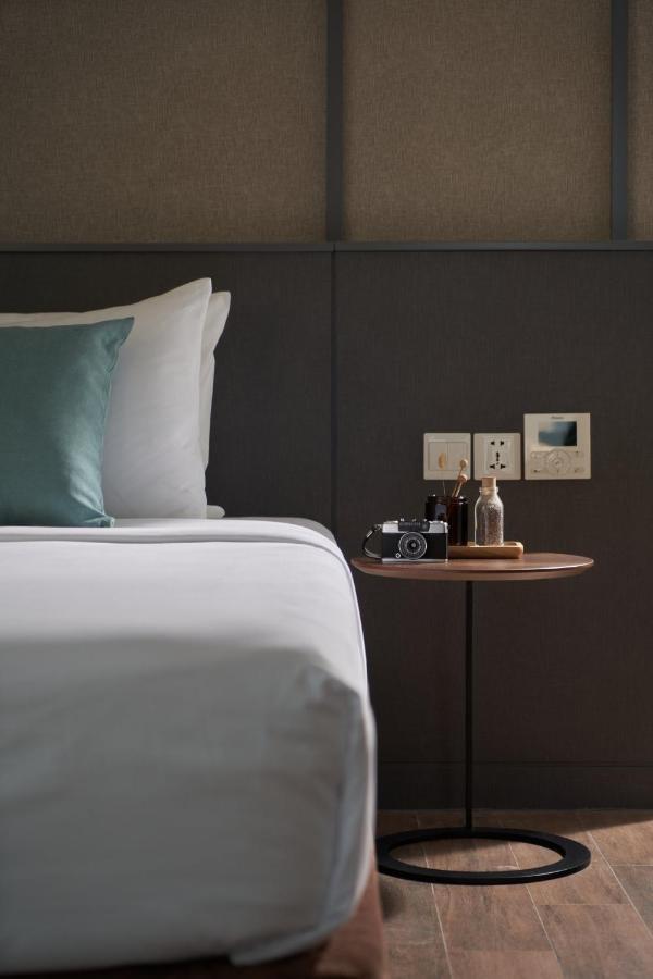 Em Oi Boutique Hotel Нячанг Экстерьер фото