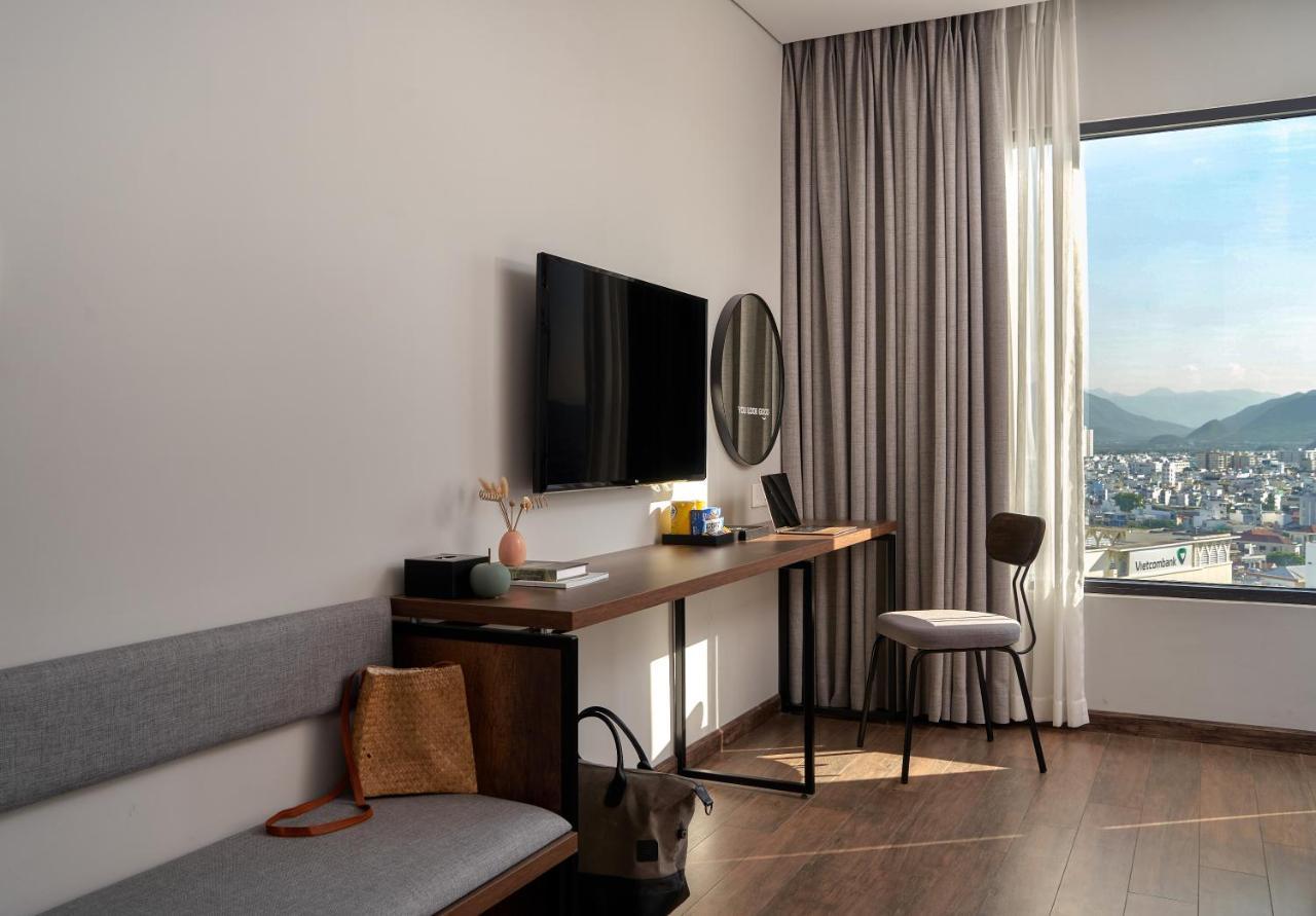 Em Oi Boutique Hotel Нячанг Экстерьер фото